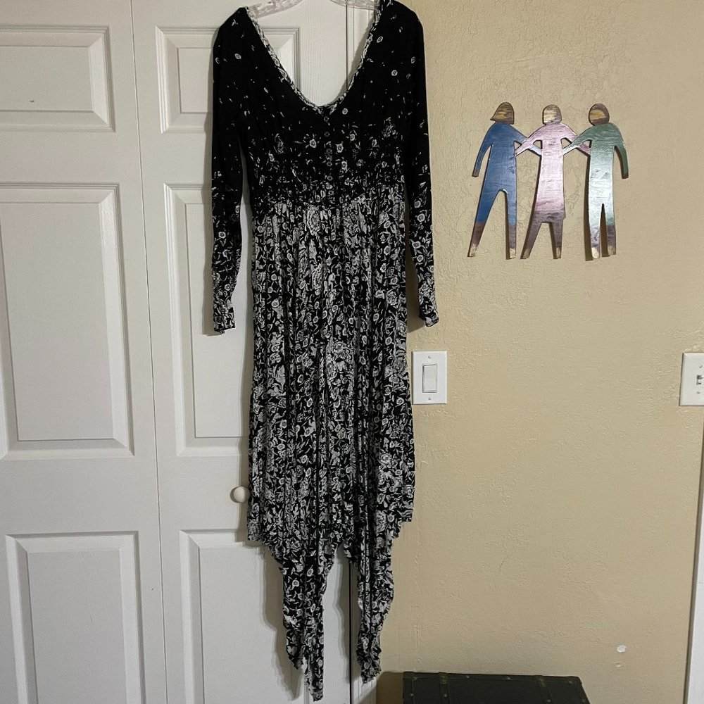 🌻Free People, Asymmetrical, Black with White Floral Maxi Dress